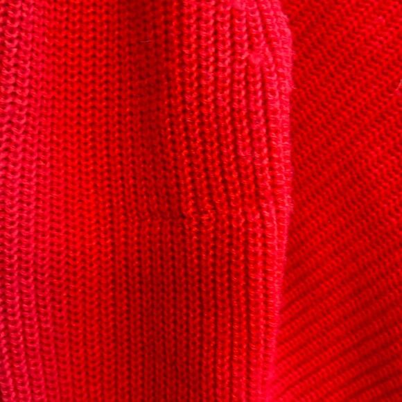 Saylor NYC Juneau Feathered Sweater Red Pullover Long Sleeve Feather Trim Sz M - Picture 4 of 6